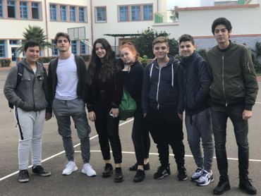 Sur les 350 élèves du Lycée Maïmonide à Casablanca, seuls 25 sont de confession juive. Sur les 350 élèves du Lycée Maïmonide à Casablanca, seuls 25 sont de confession juive.