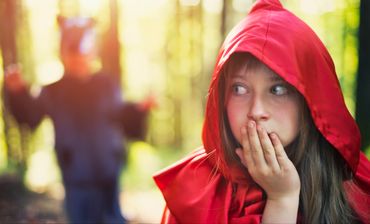 Que faire ce week-end : On participe à une expo ultra ludique ou une expo autour de l'univers du Petit Chaperon rouge Que faire ce week-end : On participe à une expo ultra ludique ou une expo autour de l'univers du Petit Chaperon rouge