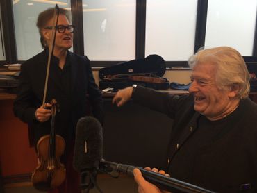 Jean-Pierre Wallez et Augustin Dumay reprendront du service au pupitre de l'ORCW pour ces concerts anniversaires. Jean-Pierre Wallez et Augustin Dumay reprendront du service au pupitre de l'ORCW pour ces concerts anniversaires.