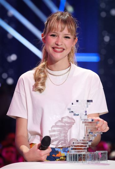 Angèle rafle trois prix aux D6bels Music Awards Angèle rafle trois prix aux D6bels Music Awards