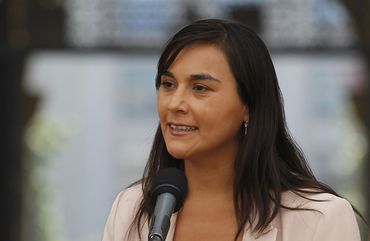 Au Chili, Izkia Siches, la jeune doctoresse qui crève l'écran et bouscule le gouvernement Au Chili, Izkia Siches, la jeune doctoresse qui crève l'écran et bouscule le gouvernement