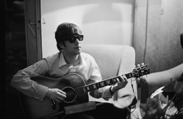 John Lennon : une nouvelle sortie pour célébrer son 80e anniversaire John Lennon : une nouvelle sortie pour célébrer son 80e anniversaire