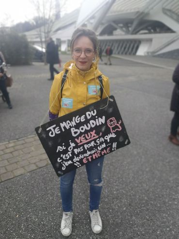 Des slogans plus imaginatifs les uns que les autres Des slogans plus imaginatifs les uns que les autres