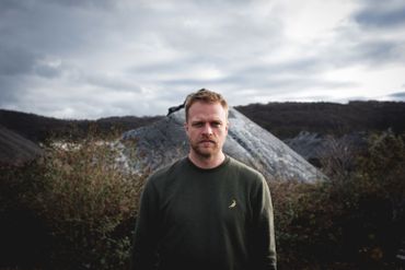 Le liégeois Pierre Dumoulin est leader du groupe Roscoe et sera le compositeur de la chanson d'Eliot Le liégeois Pierre Dumoulin est leader du groupe Roscoe et sera le compositeur de la chanson d'Eliot