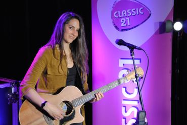 Romy Conzen en set acoustique Romy Conzen en set acoustique