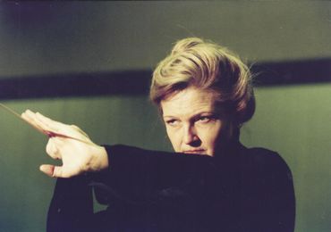 Sofia Wisloka v Trust, dyrygent z wolnym prętem Sofia Wisloka v Trust, dyrygent z wolnym prętem