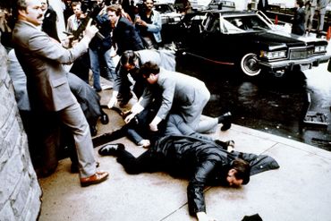 The Eighties : Tom Hanks vous raconte l'époque Reagan The Eighties : Tom Hanks vous raconte l'époque Reagan