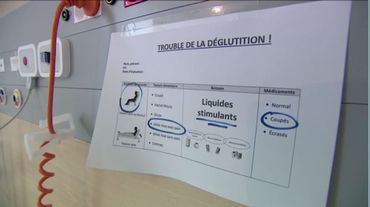 Type d'affiche que l'on retrouve dans les chambres des patients ayant besoin d'une alimentation spécifique. Type d'affiche que l'on retrouve dans les chambres des patients ayant besoin d'une alimentation spécifique.