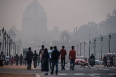 L'Inde a promis de réduire son "intensité carbone" de 35% d'ici 2030 par rapport au niveau de 2005 - SMOG à New Delhi. L'Inde a promis de réduire son "intensité carbone" de 35% d'ici 2030 par rapport au niveau de 2005 - SMOG à New Delhi.