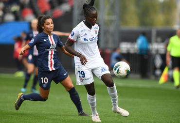 Le PSG était encore une fois le poursuivant direct le plus proche de Lyon cette saison en France Le PSG était encore une fois le poursuivant direct le plus proche de Lyon cette saison en France