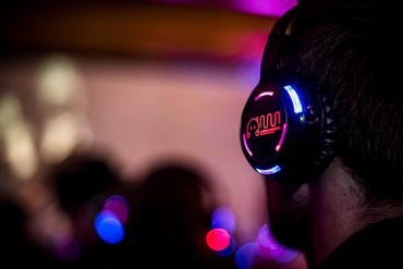 Un casque, une ambiance Un casque, une ambiance