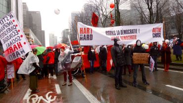 La grande parade du 29 mars 2015, organisée par "Hart Boven Hart" et "Tout Autre Chose" La grande parade du 29 mars 2015, organisée par "Hart Boven Hart" et "Tout Autre Chose"
