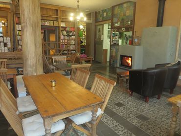 Autrement. C’est l’adresse conviviale par excellence, pour les gourmets végétariens Autrement. C’est l’adresse conviviale par excellence, pour les gourmets végétariens
