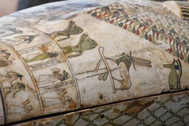 L'Egypte dévoile une nouvelle fois des sarcophages vieux de plus de 2000 ans découverts à Saqqara L'Egypte dévoile une nouvelle fois des sarcophages vieux de plus de 2000 ans découverts à Saqqara