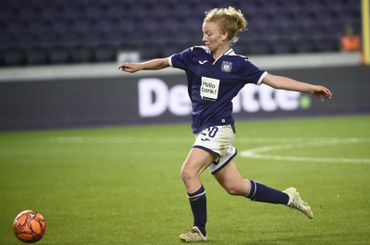 Anderlecht et Charlotte Tison, titrés sans terminer la saison, retrouveront la Champions League la saison prochaine Anderlecht et Charlotte Tison, titrés sans terminer la saison, retrouveront la Champions League la saison prochaine