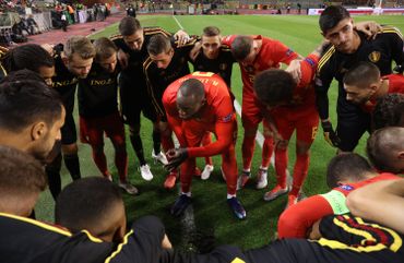 Les Diables soudés avant le coup d'envoi Les Diables soudés avant le coup d'envoi