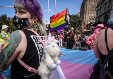 Déconfinement en Australie : la Gay Pride de Sydney s'est déroulée presque normalement, malgré la pandémie Déconfinement en Australie : la Gay Pride de Sydney s'est déroulée presque normalement, malgré la pandémie