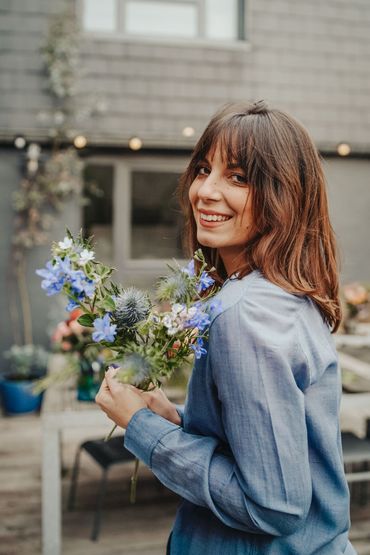 Devenir fleuriste était le rêve de Manon et c'est en 2020 qu'elle a pu le concrétiser Devenir fleuriste était le rêve de Manon et c'est en 2020 qu'elle a pu le concrétiser