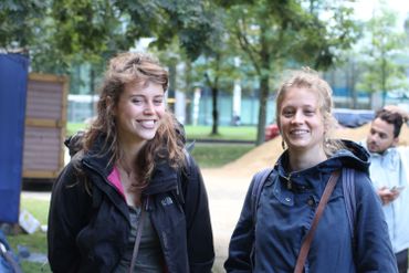 "On est venues parce qu'on a vu l'appel à la solidarité qui circulait" "On est venues parce qu'on a vu l'appel à la solidarité qui circulait"