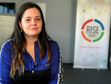 Elena Dumitru, lanceuse d'alerte. Elena Dumitru, lanceuse d'alerte.