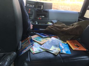 Des bouquins dans un bus scolaire: un chauffeur lance l'idée et ça cartonne! Des bouquins dans un bus scolaire: un chauffeur lance l'idée et ça cartonne!
