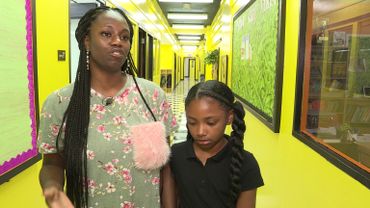 Janay a inscrit sa fille dans cette école et deviendra bientôt enseignante à Ember. Janay a inscrit sa fille dans cette école et deviendra bientôt enseignante à Ember.