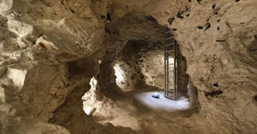 A 16 mètres sous terre, les fascinantes minières de silex de Spiennes A 16 mètres sous terre, les fascinantes minières de silex de Spiennes