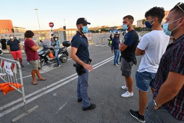 Stupeur, désarroi et coup de théâtre: "En Italie, le coronavirus se repose le dimanche !" Stupeur, désarroi et coup de théâtre: "En Italie, le coronavirus se repose le dimanche !"
