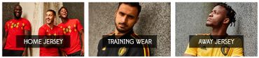 Noir, jaune, rouge... les trois maillots des Diables rouges. Noir, jaune, rouge... les trois maillots des Diables rouges.