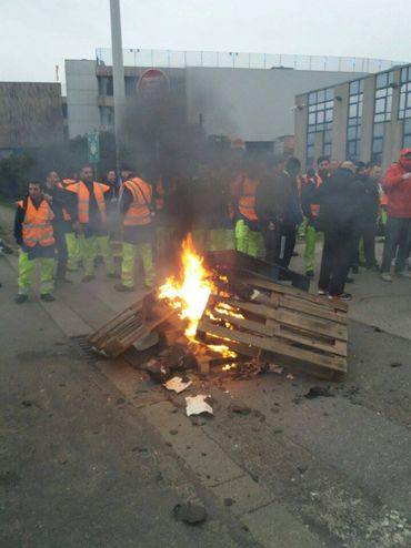 La collecte des sacs-poubelles perturbée ce matin à Bruxelles La collecte des sacs-poubelles perturbée ce matin à Bruxelles