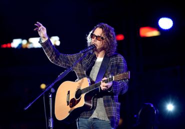 Chester Bennington : "On se souviendra de Chris Cornell comme l'une des plus grandes sources d'inspiration de notre époque" Chester Bennington : "On se souviendra de Chris Cornell comme l'une des plus grandes sources d'inspiration de notre époque"