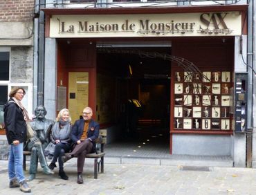 Bicentenaire de la naissance d'Adolphe Sax, son parcours musical depuis Dinant Bicentenaire de la naissance d'Adolphe Sax, son parcours musical depuis Dinant