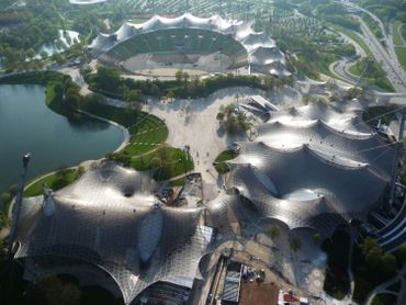 Parc Olympique de Munich (Allemagne) pour les Jeux Olympiques d'été 1972 (construction de 1968 à 1972) Parc Olympique de Munich (Allemagne) pour les Jeux Olympiques d'été 1972 (construction de 1968 à 1972)