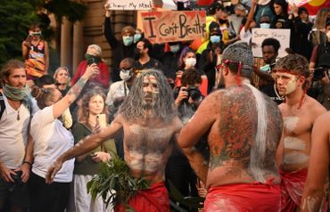 Mort de George Floyd: de Sydney à Londres, de multiples rassemblements indignés contre les violences policières Mort de George Floyd: de Sydney à Londres, de multiples rassemblements indignés contre les violences policières