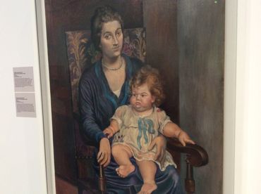 La femme de Paul Rosenberg posant avec sa fille Micheline, pour Picasso La femme de Paul Rosenberg posant avec sa fille Micheline, pour Picasso