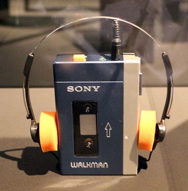 Le Walkman TPS-L2, premier baladeur musical Le Walkman TPS-L2, premier baladeur musical