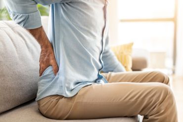 Le télétravail et les maux de dos : comment faire pour éviter un tour de reins ? Le télétravail et les maux de dos : comment faire pour éviter un tour de reins ?