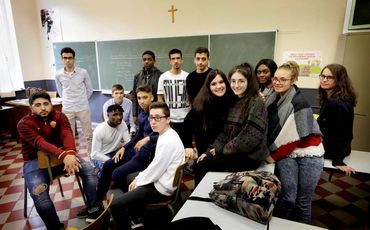 Des élèves de rhéto à l'institut Saint-Michel... un poil désabusés Des élèves de rhéto à l'institut Saint-Michel... un poil désabusés