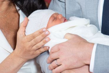 Le « Royal baby » de Meghan et Harry fait sa première apparition publique (photos et vidéo) Le « Royal baby » de Meghan et Harry fait sa première apparition publique (photos et vidéo)