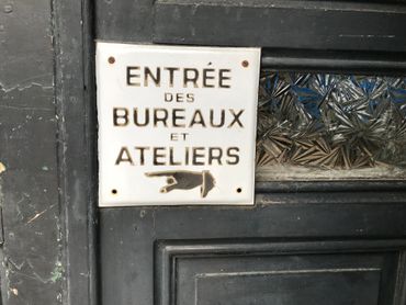 L'entreprise a gardé son siège social à Binche L'entreprise a gardé son siège social à Binche
