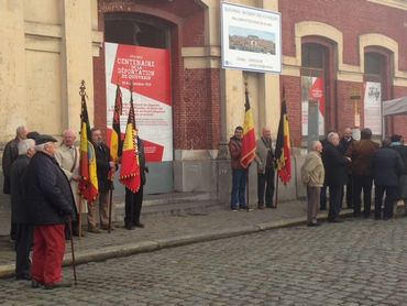 Rassemblement et dépôt de gerbe à la gare de Quiévrain Rassemblement et dépôt de gerbe à la gare de Quiévrain
