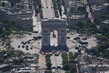 Un photographe a eu la chance exceptionnelle de survoler Paris: découvrez ses clichés Un photographe a eu la chance exceptionnelle de survoler Paris: découvrez ses clichés