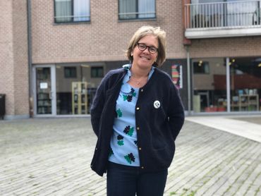Evelyne Kaesmacher-Lenaers, commerçante et investisseur immobilier, sur la place Musch Evelyne Kaesmacher-Lenaers, commerçante et investisseur immobilier, sur la place Musch