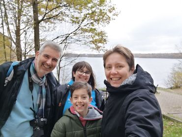 Pendant cette période où tout est fermé (ou presque) quel bonheur de pouvoir s'adonner à une activité familiale en plein air. Pendant cette période où tout est fermé (ou presque) quel bonheur de pouvoir s'adonner à une activité familiale en plein air.