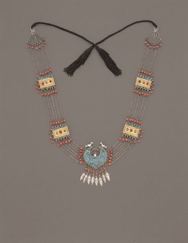 Collier, Ouzbékistan, Boukhara, XIXe siècle, argent, or, turquoise, corail, H. 61 cm. Collection Ghysels. Collier, Ouzbékistan, Boukhara, XIXe siècle, argent, or, turquoise, corail, H. 61 cm. Collection Ghysels.