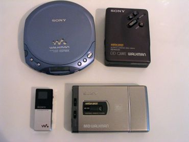 Le Walkman et ses successeurs. Le Walkman et ses successeurs.