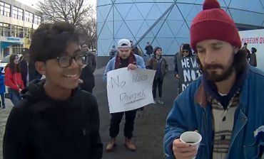 "He will not divide us" : une performance web de 4 ans anti-Trump "He will not divide us" : une performance web de 4 ans anti-Trump