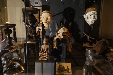 Des objets culturels africains, exposés à l'Africa Museum de Tervuren Des objets culturels africains, exposés à l'Africa Museum de Tervuren