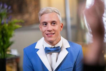 Loïc Nottet vous emmène dans l'univers magique de Mary Poppins ! Loïc Nottet vous emmène dans l'univers magique de Mary Poppins !