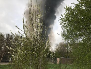 Incendie dans le centre de recyclage Van Gansewinkel à Wandre, vu depuis les quartiers alentours Incendie dans le centre de recyclage Van Gansewinkel à Wandre, vu depuis les quartiers alentours